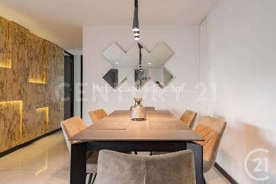 Apartamento de 2 alcobas en venta en El Poblado, Medellín, 107 m² · foto 3 de 20
