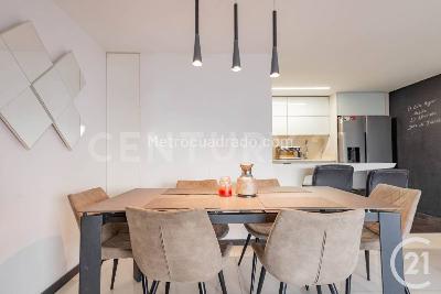 Apartamento de 2 alcobas en venta en El Poblado, Medellín, 107 m² · foto 4 de 20