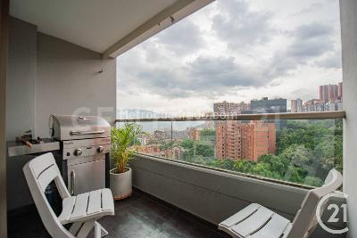 Apartamento de 2 alcobas en venta en El Poblado, Medellín, 107 m² · foto 9 de 20