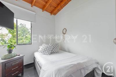 Apartamento de 3 alcobas en venta en El Esmeraldal, Envigado, 65 m² · foto 8 de 13