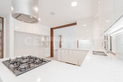 Apartamento de 3 alcobas en venta en El Poblado, Medellín, 360 m² · foto 11 de 20
