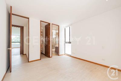 Apartamento de 3 alcobas en venta en El Poblado, Medellín, 360 m² · foto 19 de 20