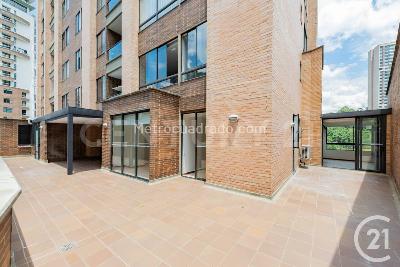 Apartamento de 3 alcobas en venta en El Poblado, Medellín, 360 m² · foto 9 de 20