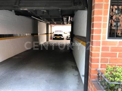 Apartamento de 3 alcobas en venta en Laureles, Medellín, 105 m² · foto 18 de 20