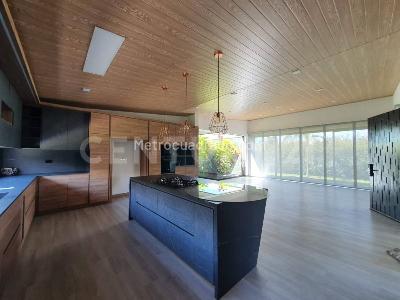 Casa de 4 alcobas en venta en Llano Grande, Rionegro, 1875 m² · foto 8 de 20