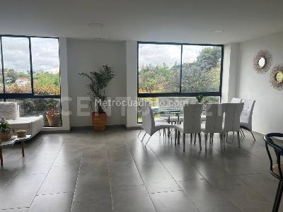 Casa de 5 alcobas en arriendo en Vereda San Jose, Rionegro, 350 m² · foto 2 de 14