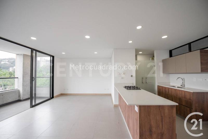 2BR Apartment in El Poblado (98 m²)