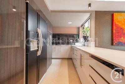 Apartamento en venta en El Poblado, Medellín · foto 15 de 20