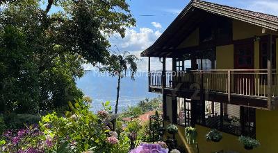 Casa de 5 alcobas en venta en Altos Del Poblado, Medellín · foto 4 de 19