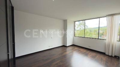 Apartamento en arriendo en Poblado, Medellín · foto 6 de 17