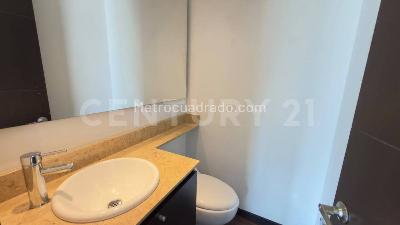 Apartamento en arriendo en Poblado, Medellín · foto 11 de 17