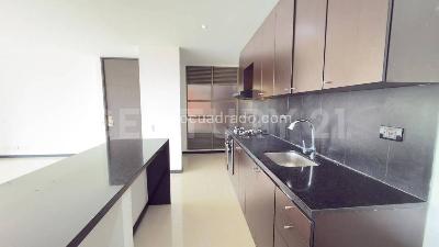 Apartamento en arriendo en Poblado, Medellín · foto 16 de 17