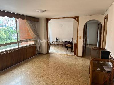 Apartamento en venta en El Poblado, Medellín · foto 4 de 20