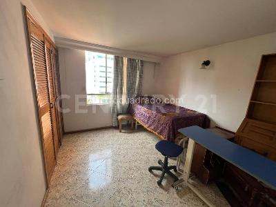 Apartamento en venta en El Poblado, Medellín · foto 7 de 20