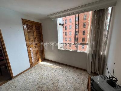 Apartamento en venta en El Poblado, Medellín · foto 13 de 20