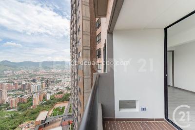 Apartamento de 1 alcoba en arriendo en El Poblado, Medellín, 55 m² · foto 3 de 12