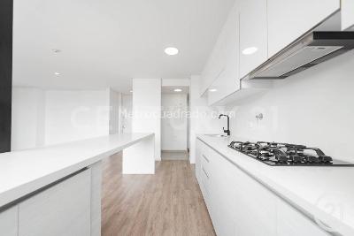 Apartamento de 2 alcobas en arriendo en El Poblado, Medellín, 96 m² · foto 12 de 20