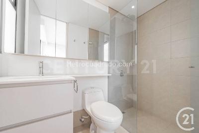 Apartamento de 2 alcobas en arriendo en El Poblado, Medellín, 96 m² · foto 16 de 20