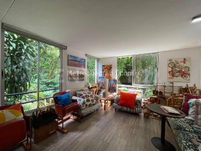 Apartamento de 1 alcoba en venta en El Encierro, Medellín, 89 m² · foto 10 de 11