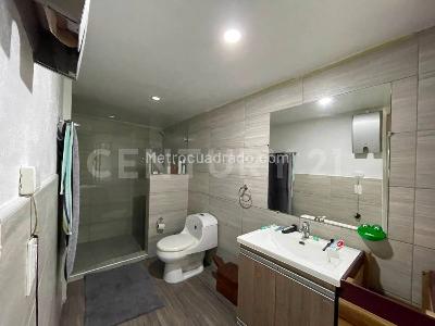 Apartamento de 1 alcoba en venta en El Encierro, Medellín, 89 m² · foto 7 de 11