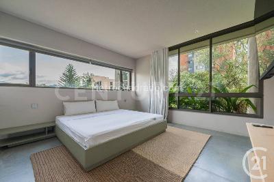 Apartamento de 2 alcobas en venta en El Poblado, Medellín, 184 m² · foto 19 de 20