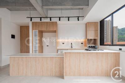 Apartamento en venta en El Poblado, Medellín · foto 4 de 20