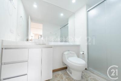 Apartamento en venta en El Poblado, Medellín · foto 19 de 20