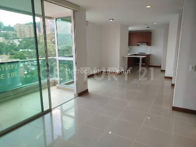 Apartamento de 1 alcoba en arriendo en El Poblado, Medellín, 47 m² · foto 2 de 19