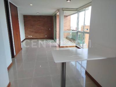Apartamento de 1 alcoba en arriendo en El Poblado, Medellín, 47 m² · foto 3 de 19