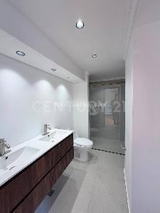Apartamento de 3 alcobas en arriendo en El Poblado, Medellín, 214 m² · foto 16 de 19