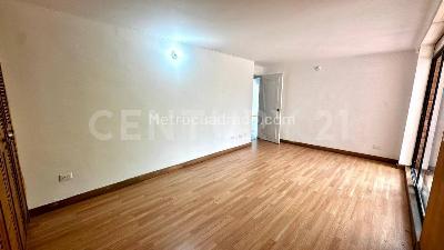 Apartamento en venta en La 10, Medellín · foto 16 de 20