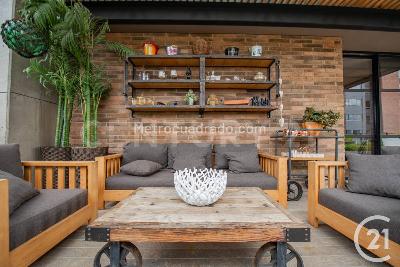 Apartamento en venta en El Poblado, Medellín · foto 3 de 20