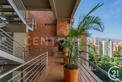 Apartamento de 1 alcoba en venta en El Poblado, Medellín, 100 m² · foto 19 de 19