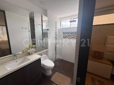 Apartamento de 3 alcobas en venta en El Poblado, Medellín, 90 m² · foto 7 de 20