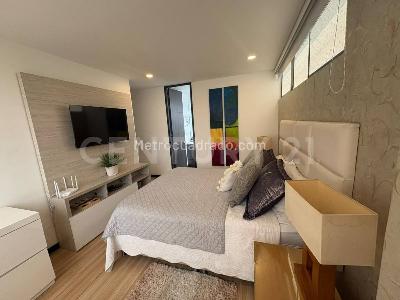 Apartamento de 3 alcobas en venta en El Poblado, Medellín, 90 m² · foto 15 de 20