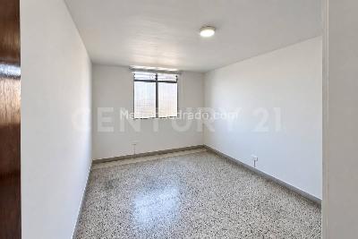 Apartamento de 3 alcobas en arriendo en Laureles, Medellín, 127 m² · foto 9 de 20