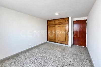 Apartamento de 3 alcobas en arriendo en Laureles, Medellín, 127 m² · foto 10 de 20