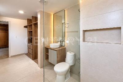 Apartamento de 3 alcobas en arriendo en Laureles, Medellín, 127 m² · foto 15 de 20