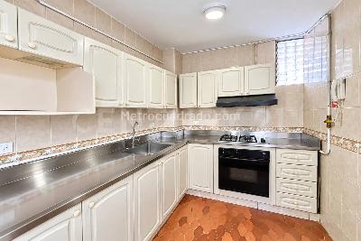 Apartamento de 3 alcobas en arriendo en Laureles, Medellín, 127 m² · foto 17 de 20