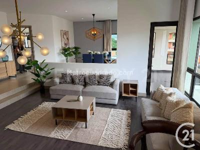 Apartamento de 3 alcobas en venta en El Poblado, Medellín, 277 m² · foto 3 de 20