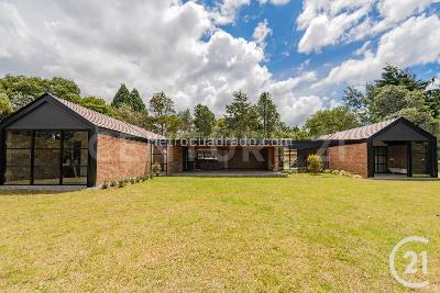 Casa de 3 alcobas en arriendo en Las Palmas, Medellín · foto 13 de 20