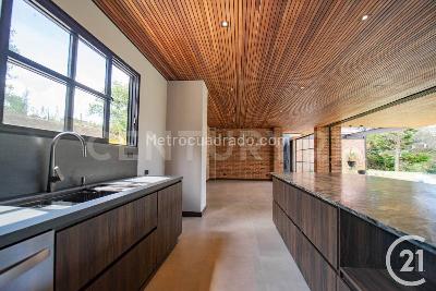Casa de 3 alcobas en arriendo en Las Palmas, Medellín · foto 20 de 20