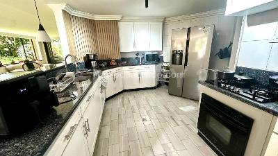 Apartamento de 3 alcobas en venta en San Lucas, Medellín, 305 m² · foto 11 de 19