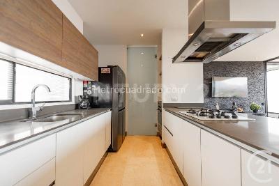 Apartamento en arriendo en El Poblado, Medellín · foto 9 de 20