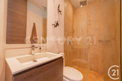 Apartamento en arriendo en El Poblado, Medellín · foto 16 de 20