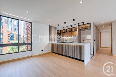 Apartamento de 3 alcobas en venta en El Poblado, Medellín, 150 m² · foto 3 de 20