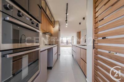 Apartamento de 3 alcobas en venta en El Poblado, Medellín, 150 m² · foto 6 de 20