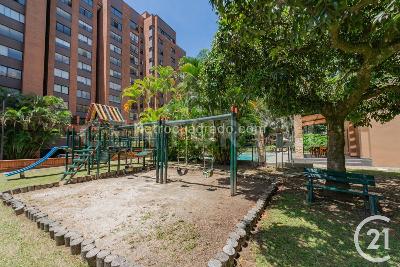 Apartamento de 3 alcobas en venta en El Poblado, Medellín, 150 m² · foto 20 de 20