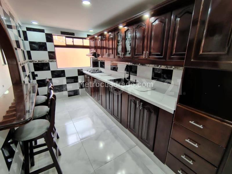 Piso – Bello - Vista 4