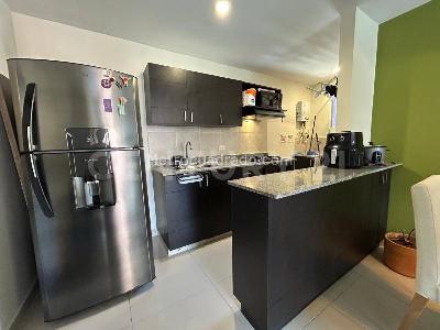 Apartamento de 2 alcobas en arriendo en El Poblado, Medellín, 73 m² · foto 12 de 18